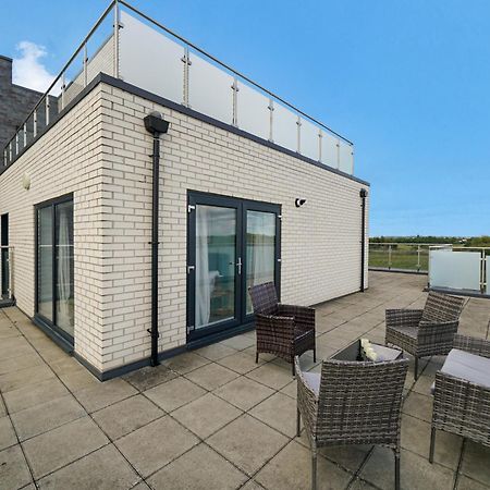 Modern Apartments With Free Parking Near Heathrow Colnbrook Εξωτερικό φωτογραφία