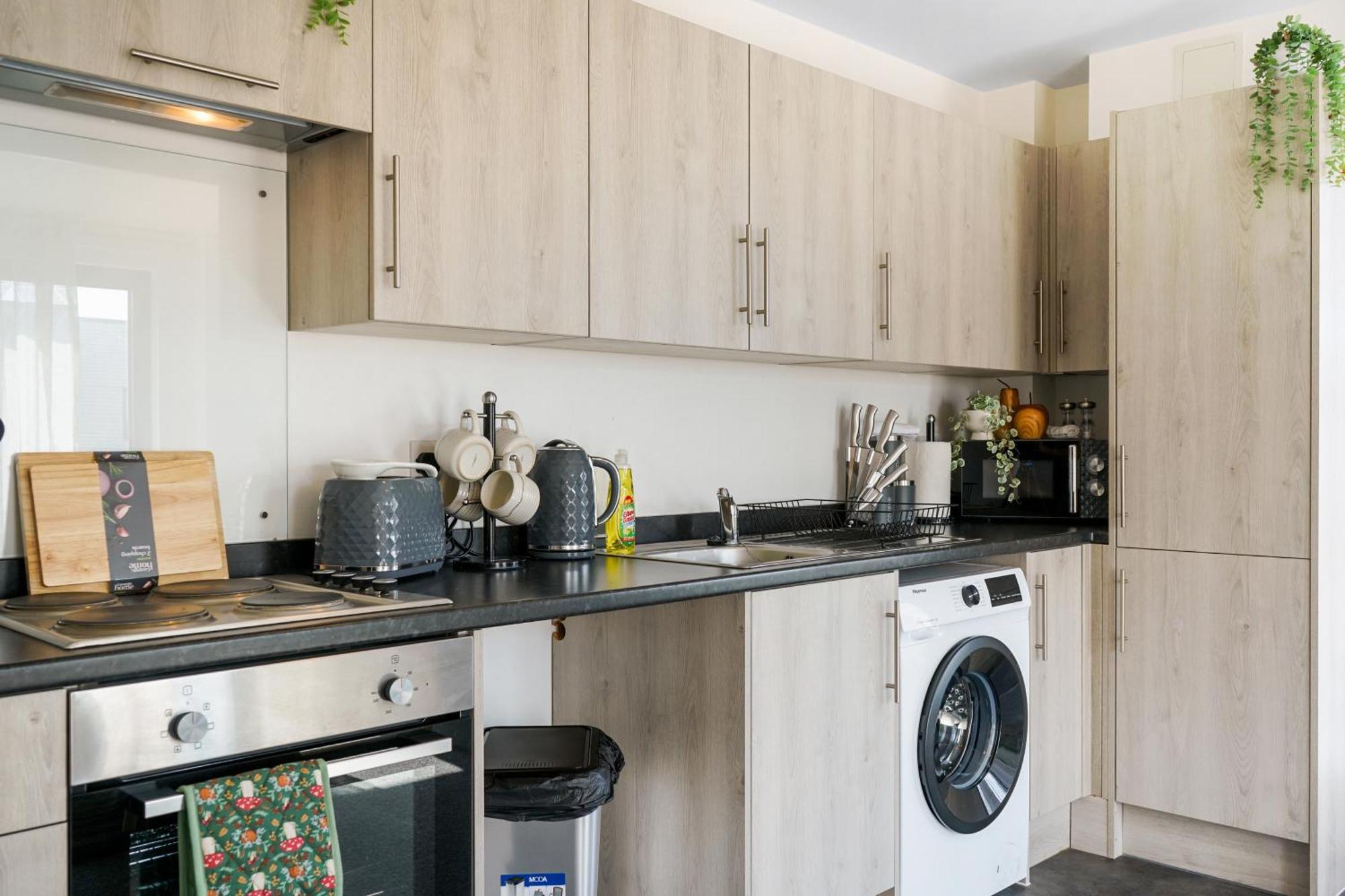 Modern Apartments With Free Parking Near Heathrow Colnbrook Εξωτερικό φωτογραφία