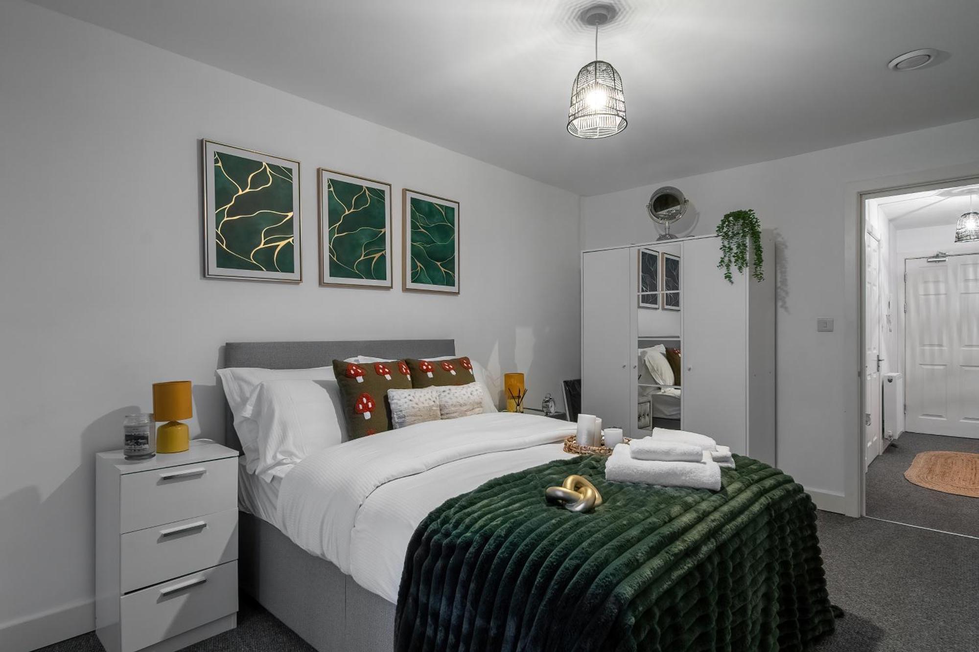 Modern Apartments With Free Parking Near Heathrow Colnbrook Εξωτερικό φωτογραφία