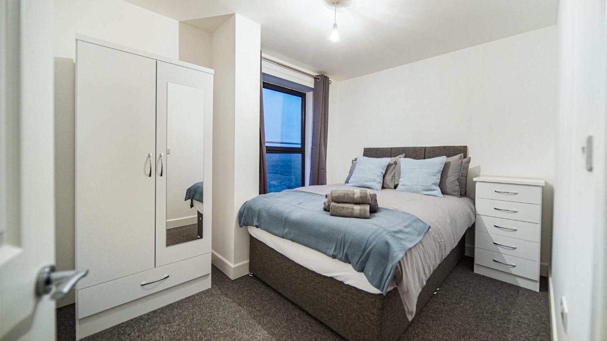 Modern Apartments With Free Parking Near Heathrow Colnbrook Εξωτερικό φωτογραφία