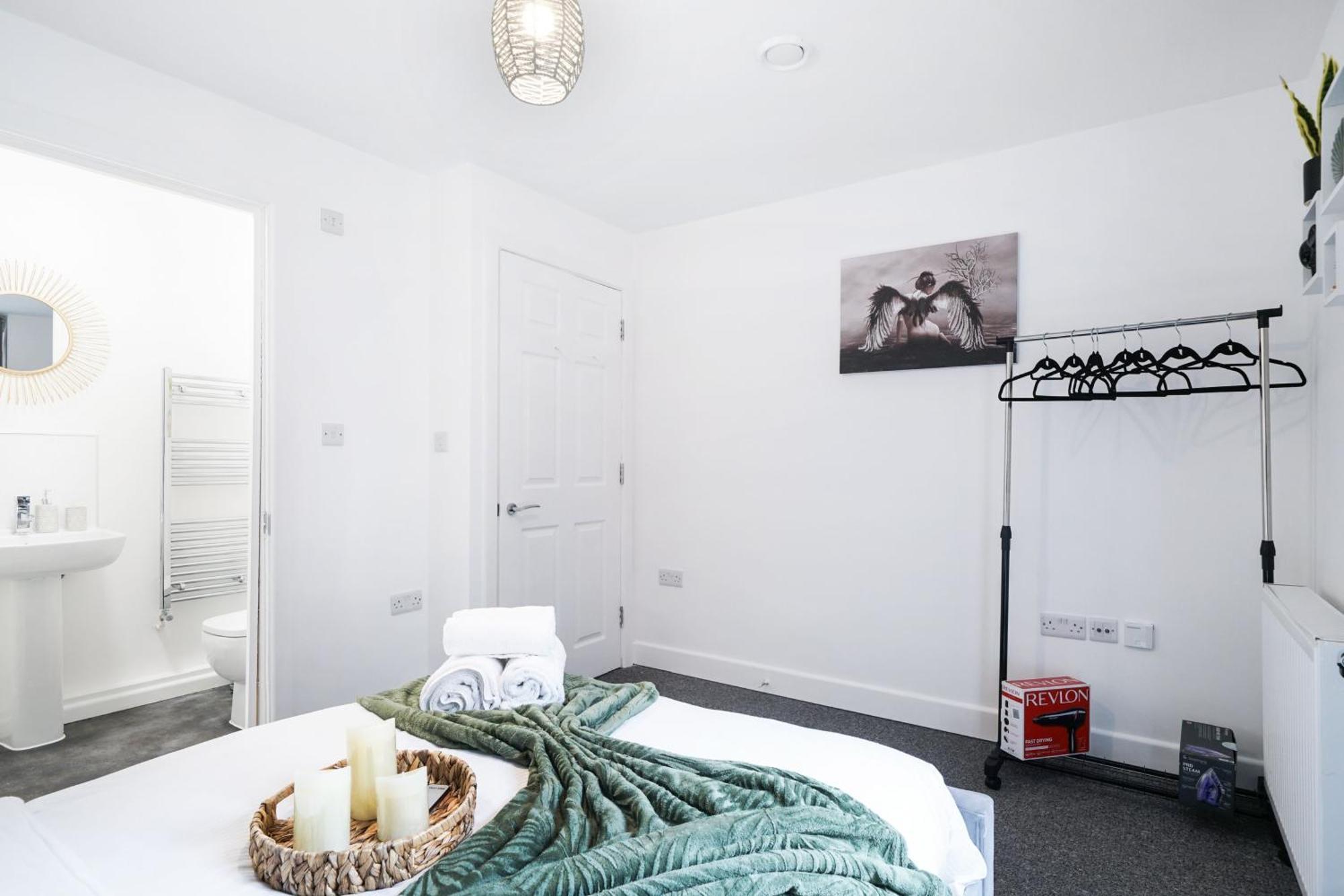 Modern Apartments With Free Parking Near Heathrow Colnbrook Εξωτερικό φωτογραφία