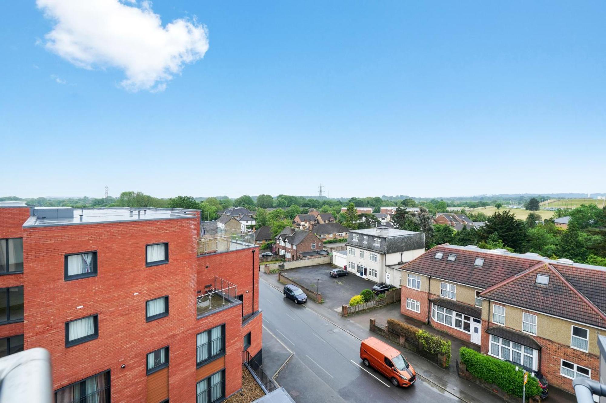 Modern Apartments With Free Parking Near Heathrow Colnbrook Εξωτερικό φωτογραφία