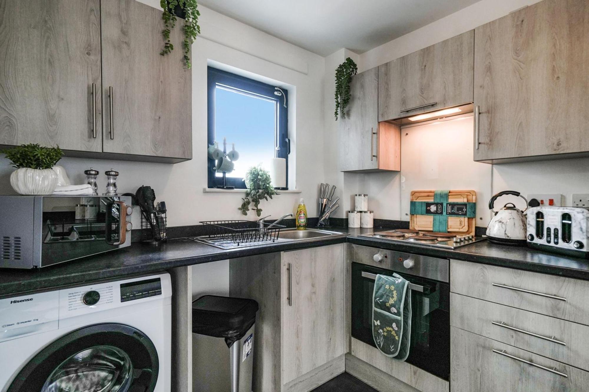 Modern Apartments With Free Parking Near Heathrow Colnbrook Εξωτερικό φωτογραφία