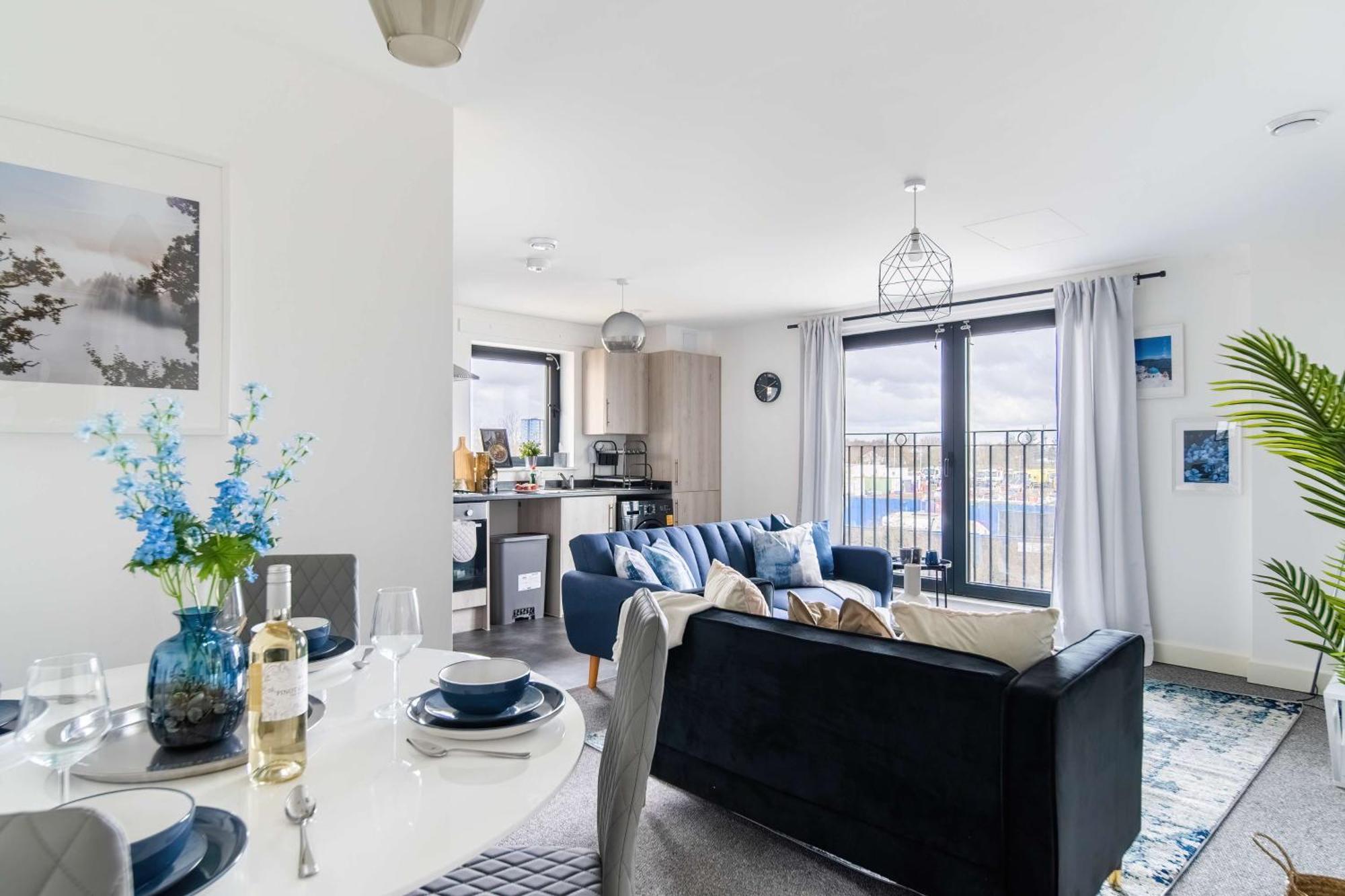 Modern Apartments With Free Parking Near Heathrow Colnbrook Εξωτερικό φωτογραφία